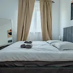 With Parking Space Solaris, - 24037 Apartamento