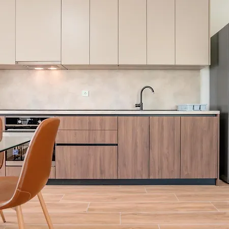 With Parking Space Solaris, - 24037