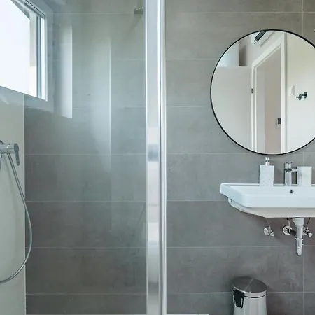 With Parking Space Solaris, - 24037 * Szybenik