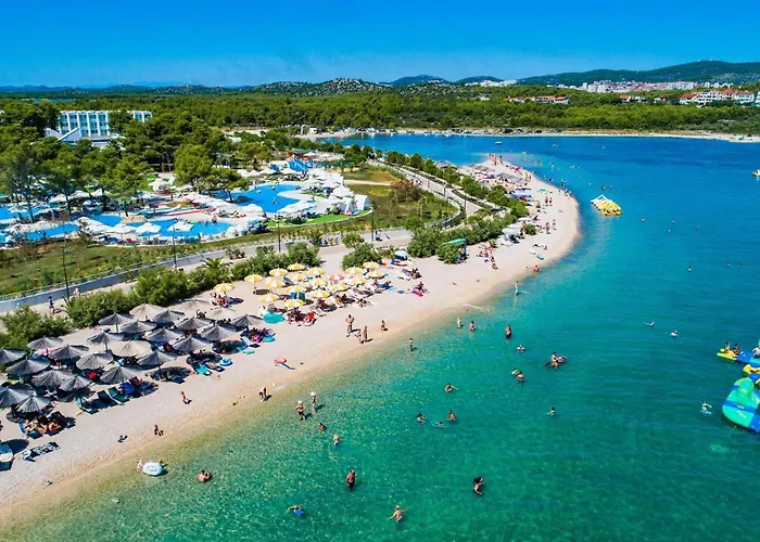 With Parking Space Solaris, - 24037 Apartamento *