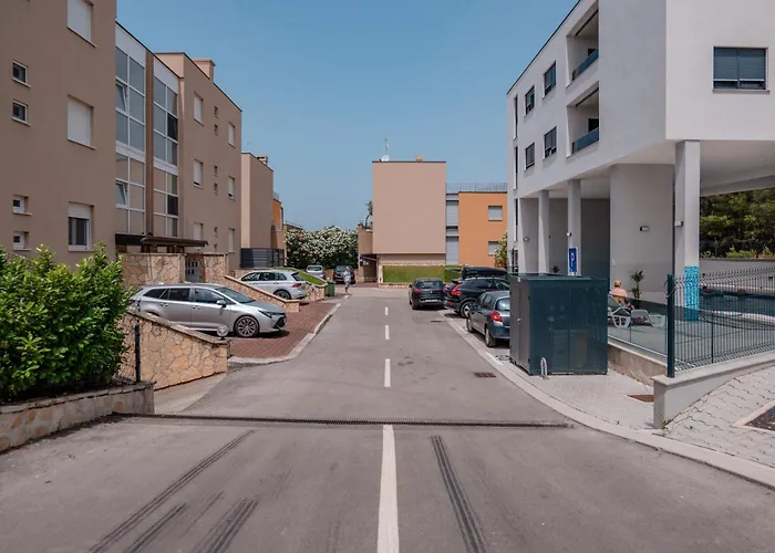 With Parking Space Solaris, - 24037 * Sibenik